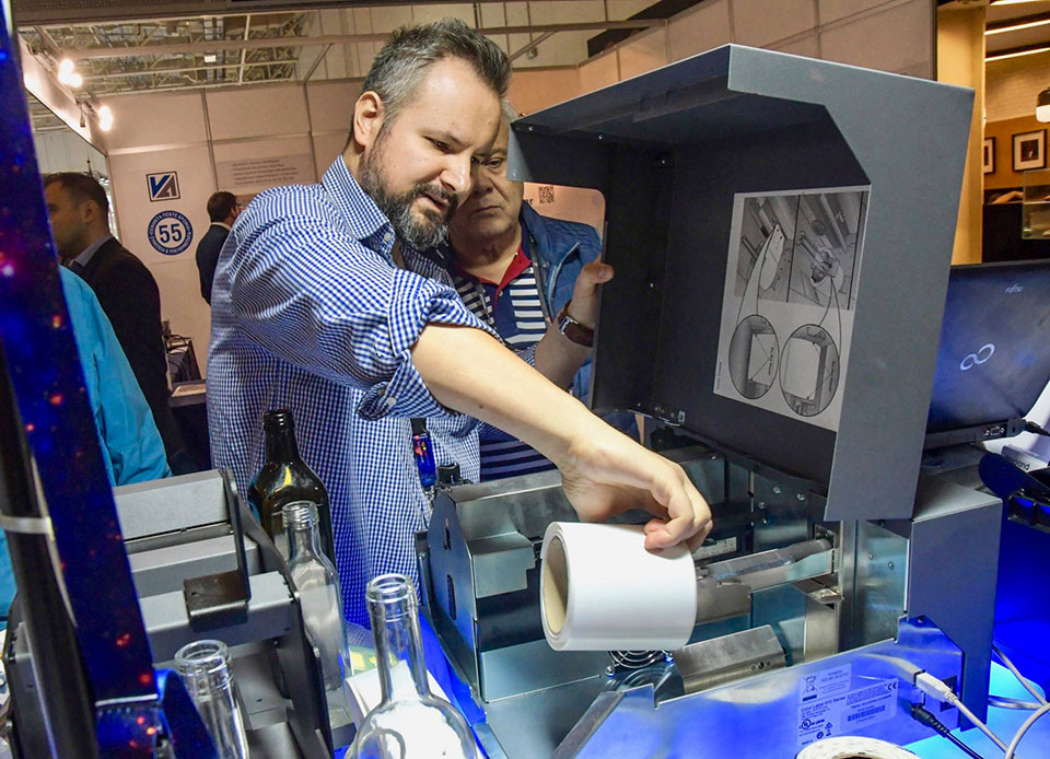 LX910e Colour Label Printer