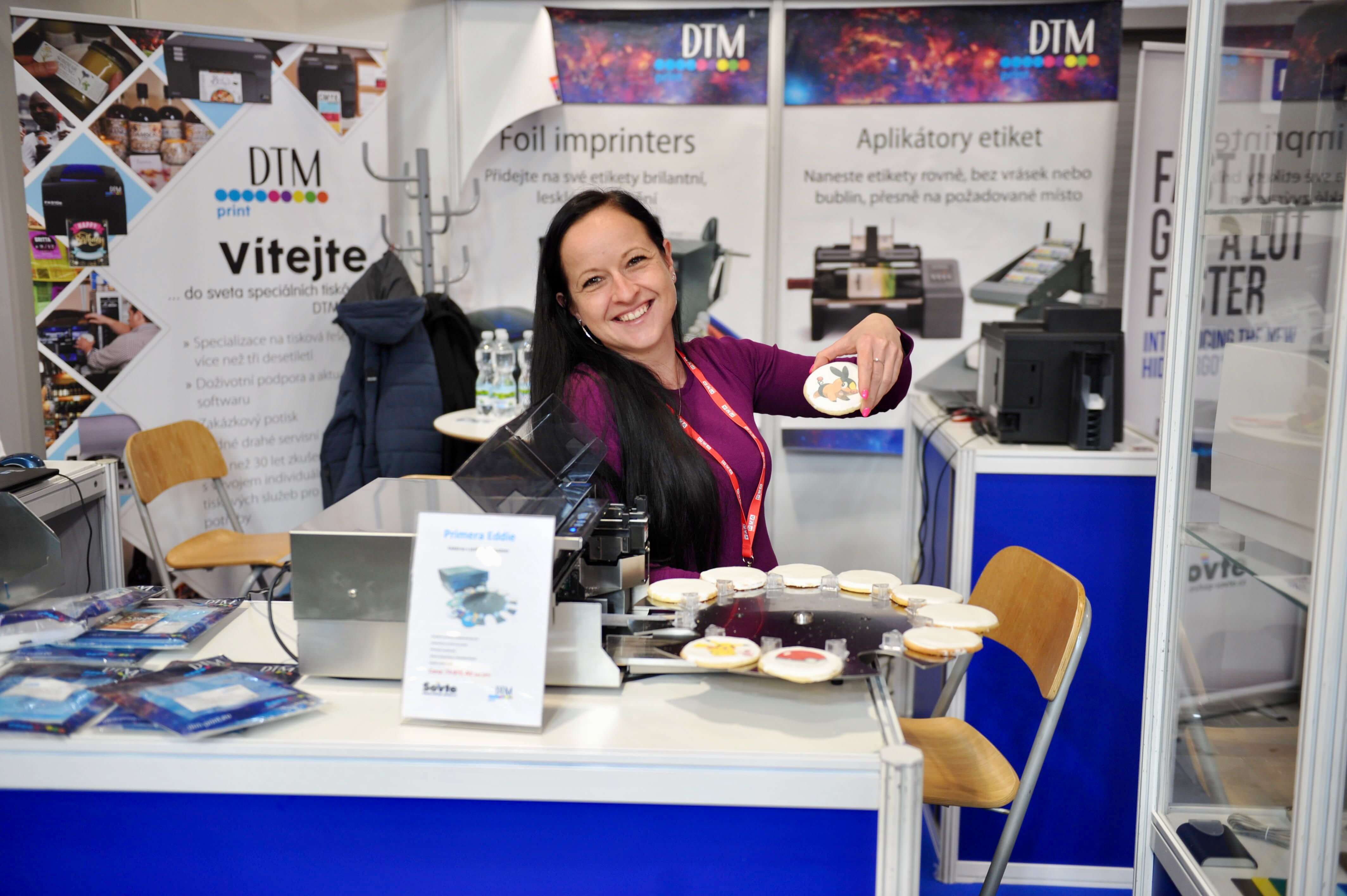 Reklama show stand