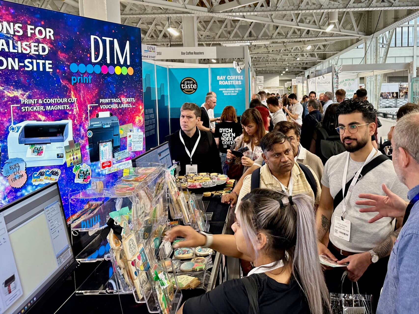 show stand