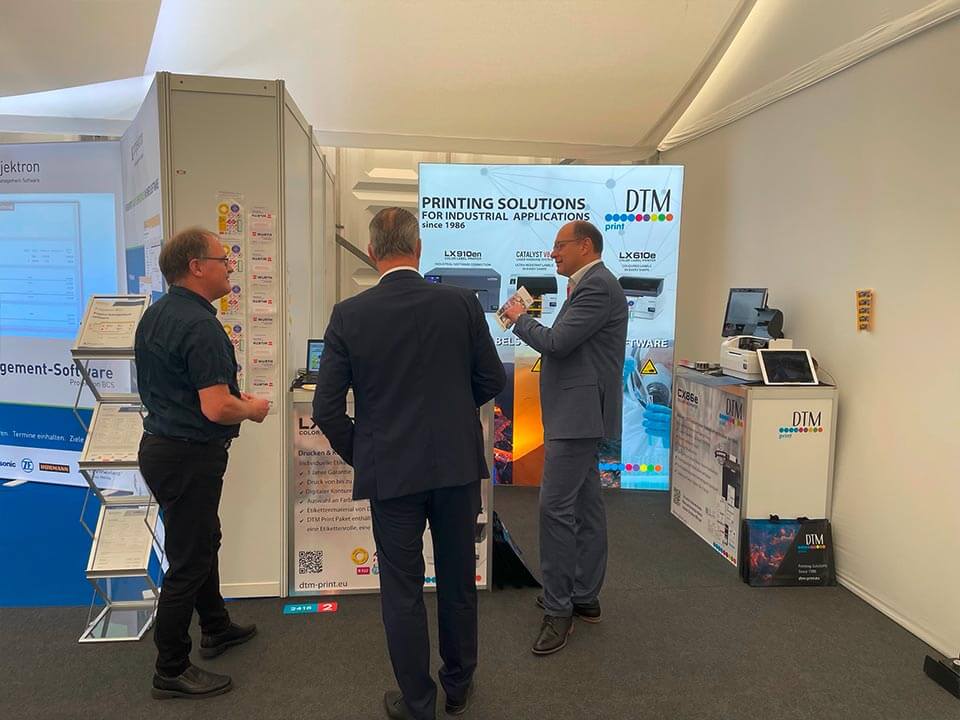 show stand