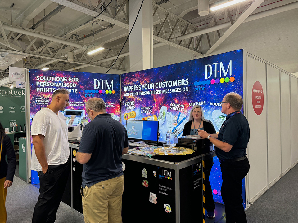 DTM Print show stand