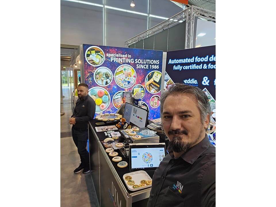 show stand