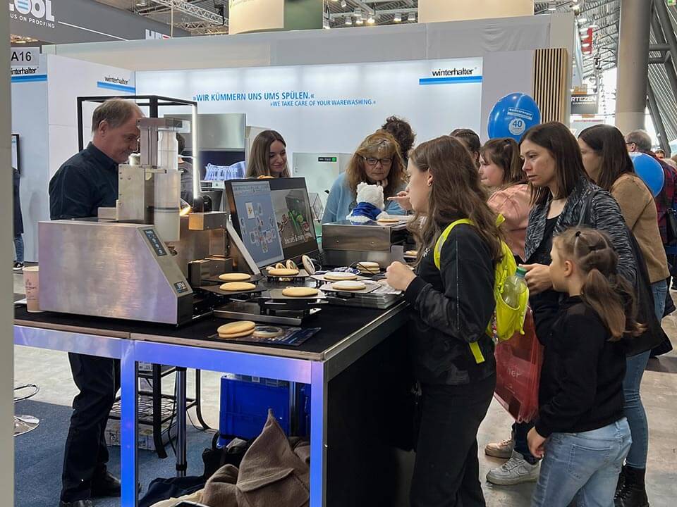 show stand