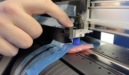 Protect below LF140e Knife with Bubble Wrapper.