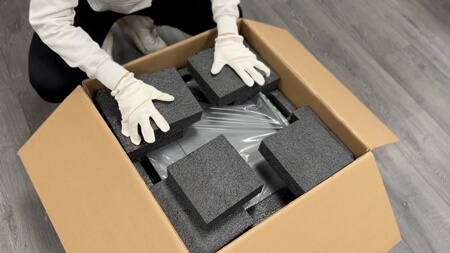 >Use the original packaging for best protection.